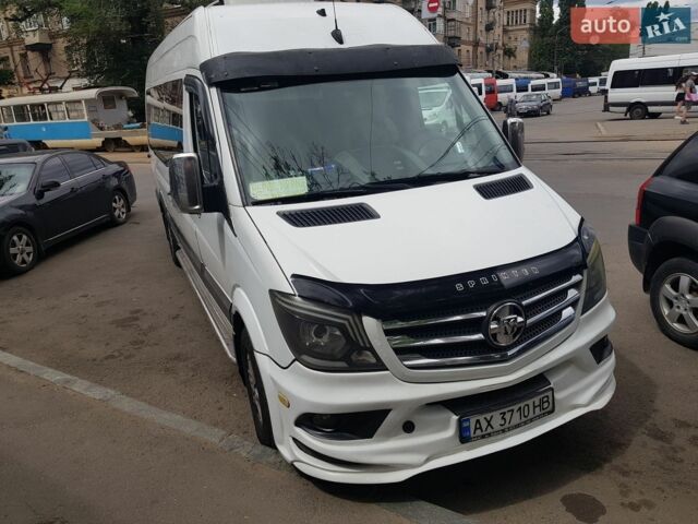 Білий Додж Спрінтер, об'ємом двигуна 3 л та пробігом 402 тис. км за 22000 $, фото 2 на Automoto.ua