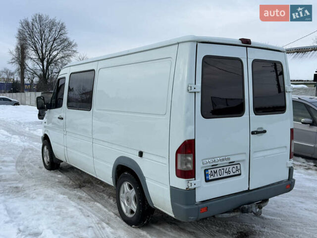 Белый Додж Спринтер, объемом двигателя 2.7 л и пробегом 400 тыс. км за 6000 $, фото 3 на Automoto.ua