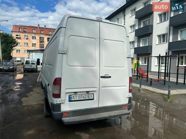 Білий Додж Спрінтер, об'ємом двигуна 2.69 л та пробігом 350 тис. км за 14300 $, фото 6 на Automoto.ua