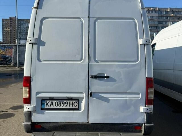 Білий Додж Спрінтер, об'ємом двигуна 2.7 л та пробігом 500 тис. км за 22000 $, фото 5 на Automoto.ua