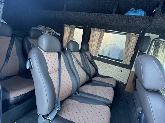 Белый Додж Спринтер, объемом двигателя 2.69 л и пробегом 300 тыс. км за 9500 $, фото 5 на Automoto.ua