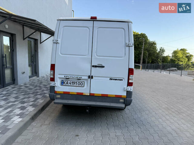 Білий Додж Спрінтер, об'ємом двигуна 2.69 л та пробігом 300 тис. км за 7900 $, фото 5 на Automoto.ua