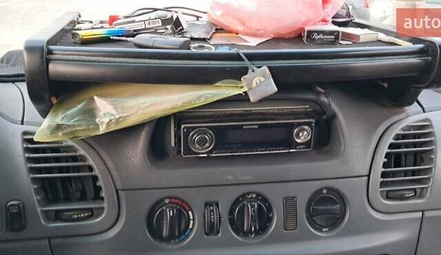 Додж Спринтер 2004 в Киеве на Automoto.ua Белый Додж Спринтер, объемом двигателя 2.7 л и пробегом 780 тыс. км за 8500 $, фото 5 на Automoto.ua