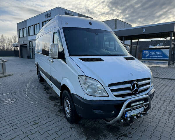 Додж Спринтер, объемом двигателя 3 л и пробегом 754 тыс. км за 14700 $, фото 2 на Automoto.ua