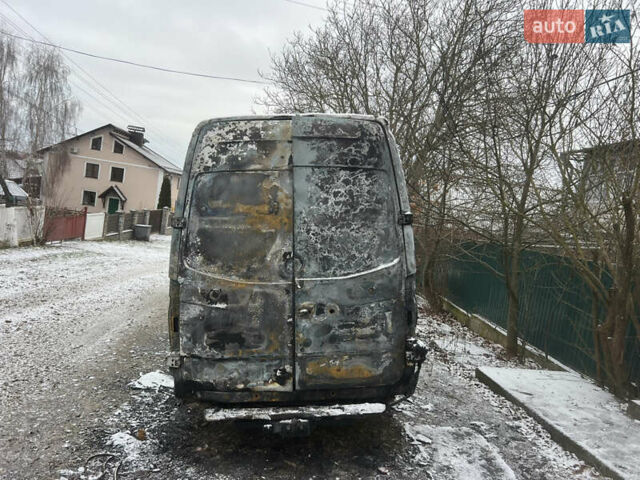 Серый Додж Спринтер, объемом двигателя 3 л и пробегом 290 тыс. км за 6000 $, фото 2 на Automoto.ua