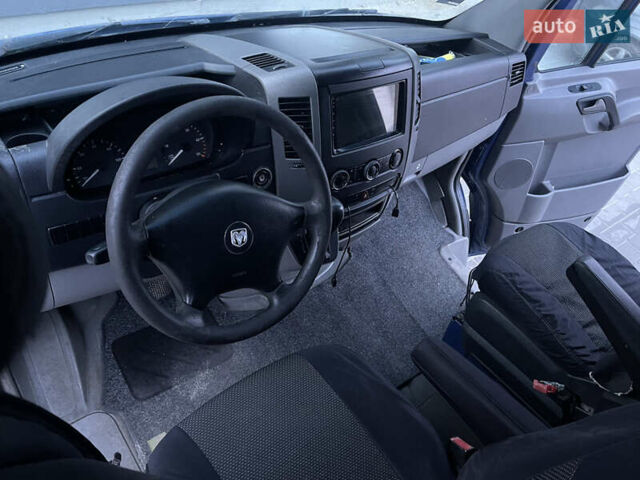 Синий Додж Спринтер, объемом двигателя 2.99 л и пробегом 350 тыс. км за 9950 $, фото 6 на Automoto.ua