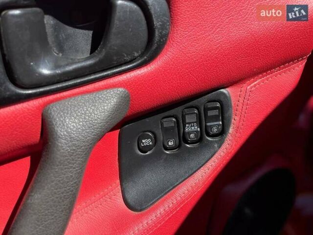 Червоний Додж Stealth, об'ємом двигуна 3 л та пробігом 137 тис. км за 13600 $, фото 6 на Automoto.ua