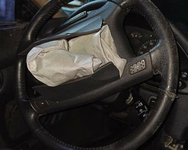Синий Додж Стелс, объемом двигателя 3 л и пробегом 145 тыс. км за 4000 $, фото 12 на Automoto.ua