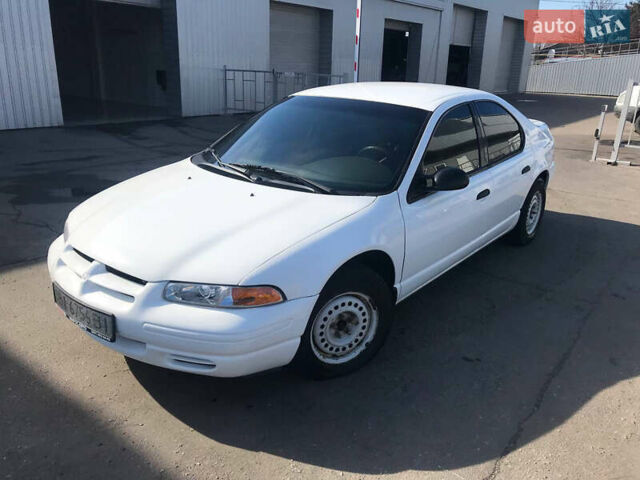 Белый Додж Стратус, объемом двигателя 2.4 л и пробегом 190 тыс. км за 3200 $, фото 3 на Automoto.ua