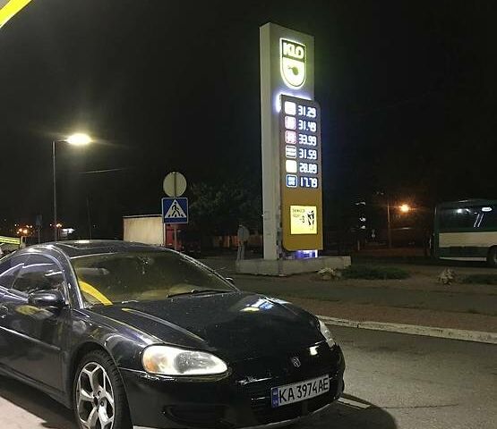 Чорний Додж Стратус, об'ємом двигуна 3 л та пробігом 300 тис. км за 3500 $, фото 3 на Automoto.ua