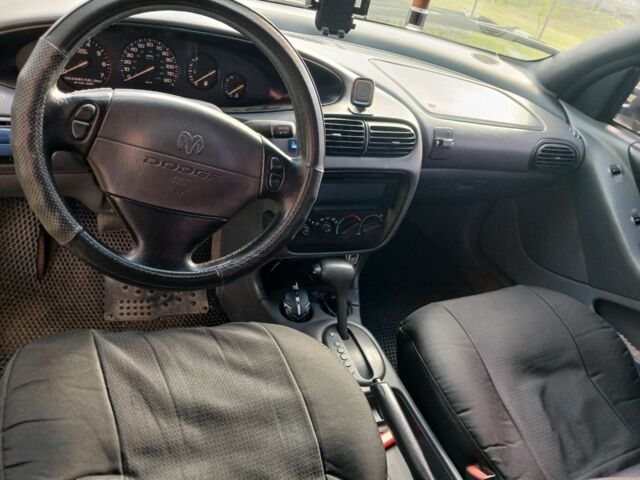 Черный Додж Стратус, объемом двигателя 2.4 л и пробегом 260 тыс. км за 2400 $, фото 3 на Automoto.ua