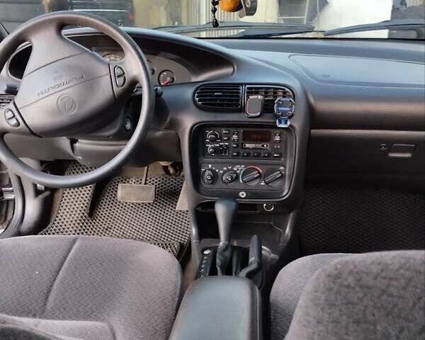 Чорний Додж Стратус, об'ємом двигуна 2 л та пробігом 170 тис. км за 3300 $, фото 14 на Automoto.ua