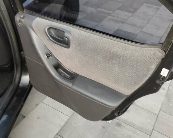 Чорний Додж Стратус, об'ємом двигуна 2 л та пробігом 170 тис. км за 3300 $, фото 15 на Automoto.ua