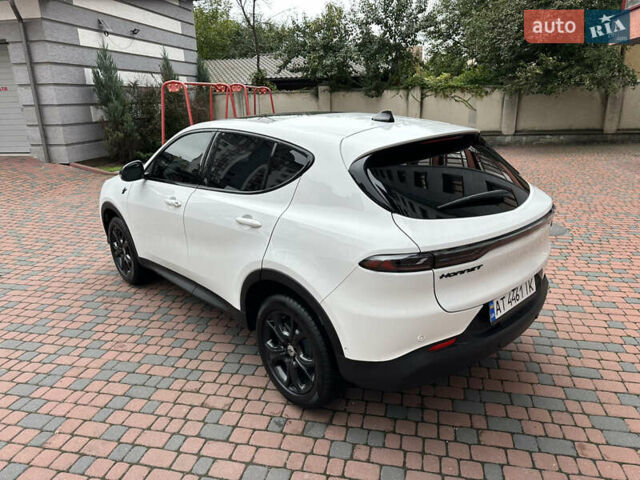 Белый Додж Hornet, объемом двигателя 2 л и пробегом 4 тыс. км за 25150 $, фото 151 на Automoto.ua