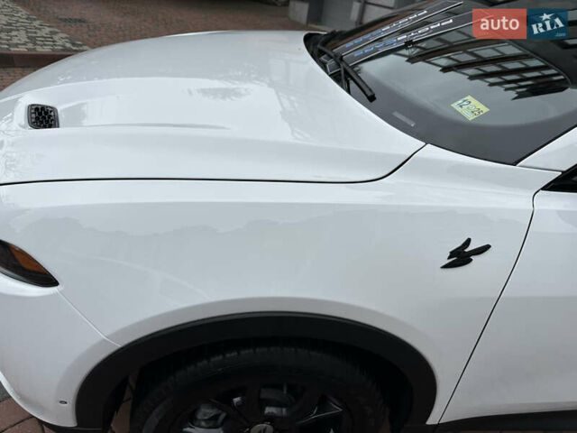 Белый Додж Hornet, объемом двигателя 2 л и пробегом 4 тыс. км за 25150 $, фото 116 на Automoto.ua