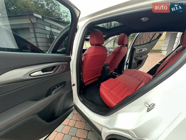 Белый Додж Hornet, объемом двигателя 2 л и пробегом 4 тыс. км за 25150 $, фото 41 на Automoto.ua