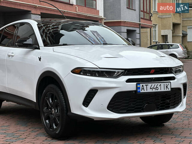 Белый Додж Hornet, объемом двигателя 2 л и пробегом 4 тыс. км за 25150 $, фото 175 на Automoto.ua