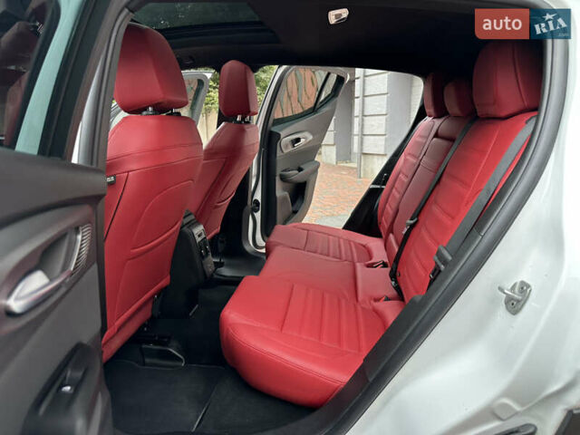 Белый Додж Hornet, объемом двигателя 2 л и пробегом 4 тыс. км за 25150 $, фото 48 на Automoto.ua