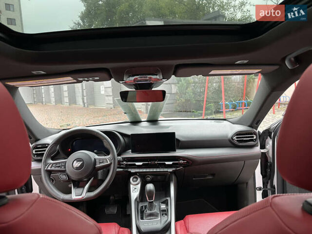 Белый Додж Hornet, объемом двигателя 2 л и пробегом 4 тыс. км за 25150 $, фото 74 на Automoto.ua