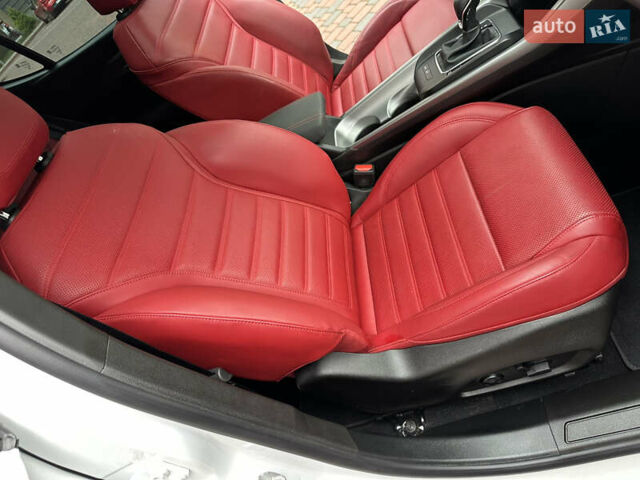 Белый Додж Hornet, объемом двигателя 2 л и пробегом 4 тыс. км за 25150 $, фото 62 на Automoto.ua