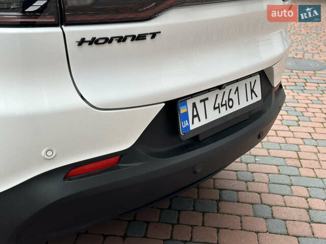 Белый Додж Hornet, объемом двигателя 2 л и пробегом 4 тыс. км за 25150 $, фото 126 на Automoto.ua