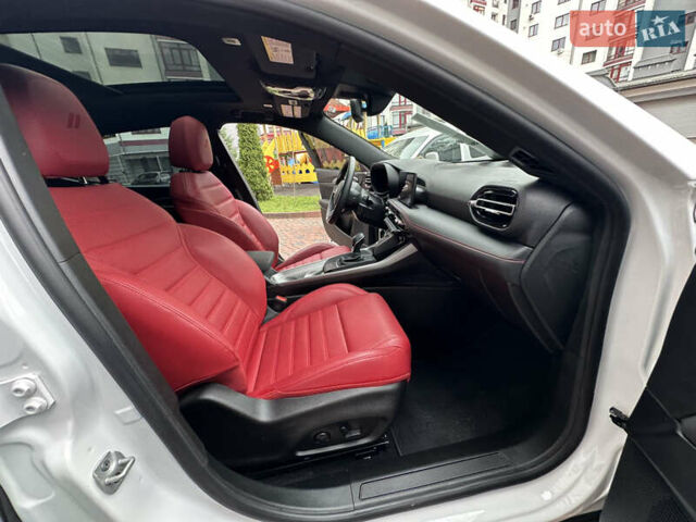 Белый Додж Hornet, объемом двигателя 2 л и пробегом 4 тыс. км за 25150 $, фото 52 на Automoto.ua