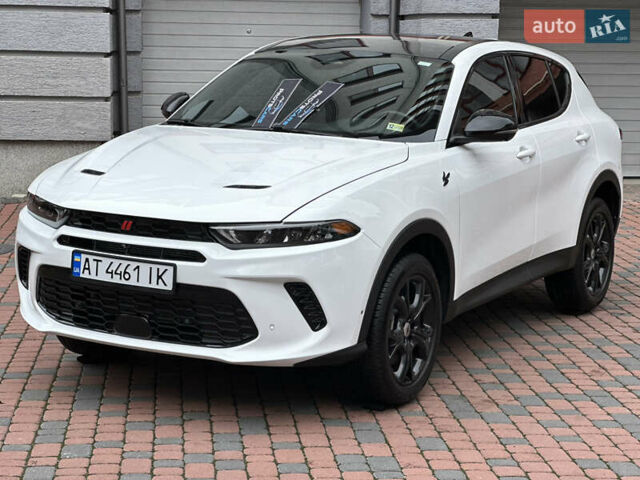 Белый Додж Hornet, объемом двигателя 2 л и пробегом 4 тыс. км за 25150 $, фото 3 на Automoto.ua