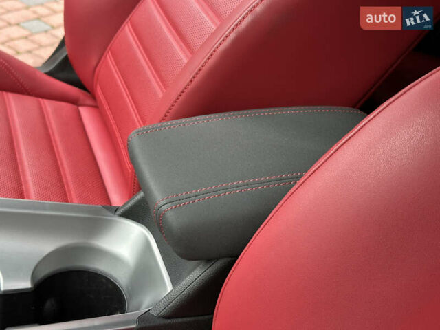 Белый Додж Hornet, объемом двигателя 2 л и пробегом 4 тыс. км за 25150 $, фото 93 на Automoto.ua