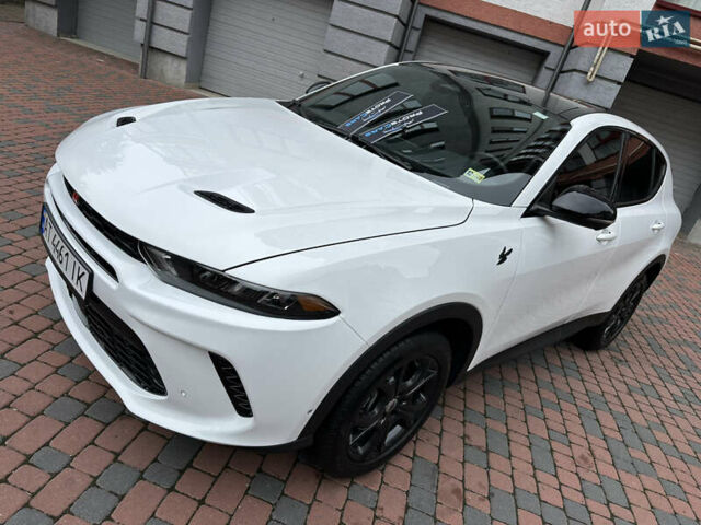Белый Додж Hornet, объемом двигателя 2 л и пробегом 4 тыс. км за 25150 $, фото 142 на Automoto.ua