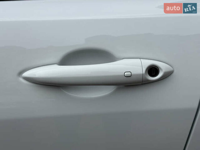Белый Додж Hornet, объемом двигателя 2 л и пробегом 4 тыс. км за 25150 $, фото 129 на Automoto.ua