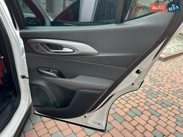 Белый Додж Hornet, объемом двигателя 2 л и пробегом 4 тыс. км за 25150 $, фото 31 на Automoto.ua