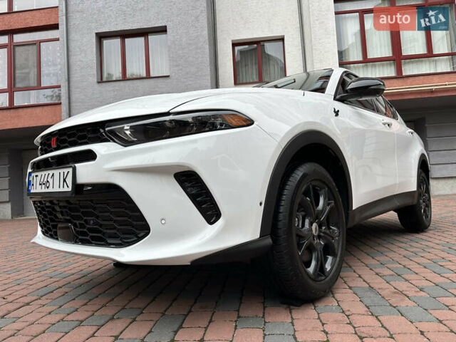 Белый Додж Hornet, объемом двигателя 2 л и пробегом 4 тыс. км за 25150 $, фото 150 на Automoto.ua
