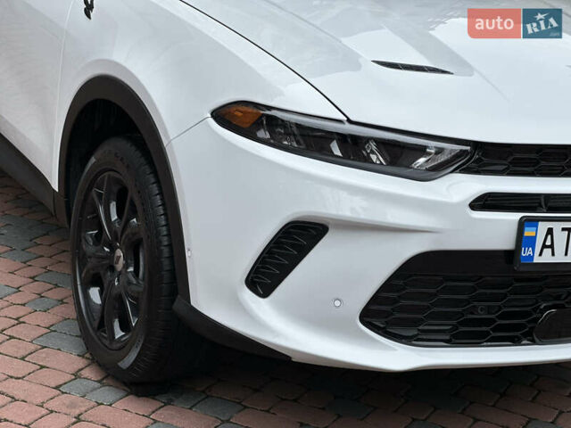 Белый Додж Hornet, объемом двигателя 2 л и пробегом 4 тыс. км за 25150 $, фото 177 на Automoto.ua