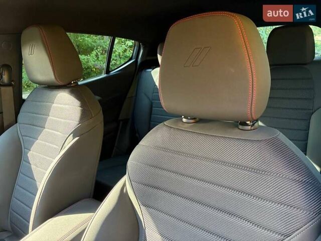 Чорний Додж Hornet, об'ємом двигуна 1.33 л та пробігом 13 тис. км за 26500 $, фото 19 на Automoto.ua
