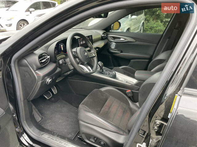 Черный Додж Hornet, объемом двигателя 2 л и пробегом 28 тыс. км за 24900 $, фото 5 на Automoto.ua