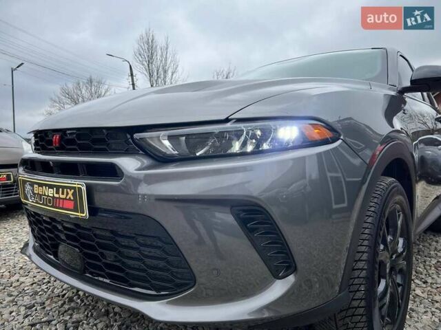 Серый Додж Hornet, объемом двигателя 2 л и пробегом 20 тыс. км за 26999 $, фото 11 на Automoto.ua