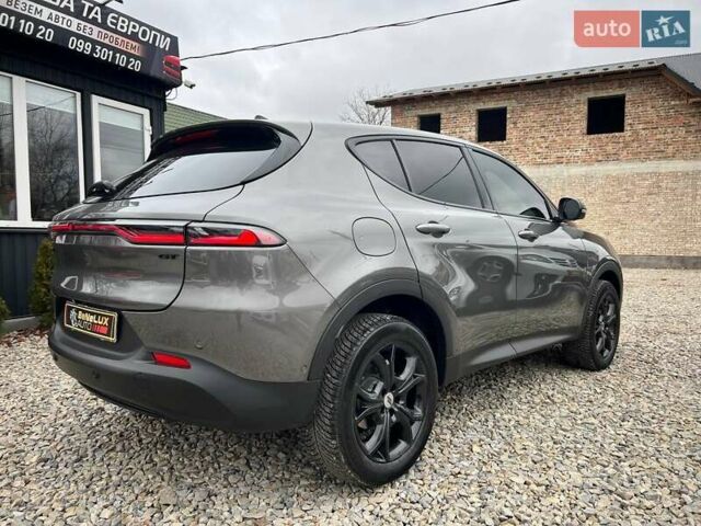 Серый Додж Hornet, объемом двигателя 2 л и пробегом 20 тыс. км за 26999 $, фото 5 на Automoto.ua