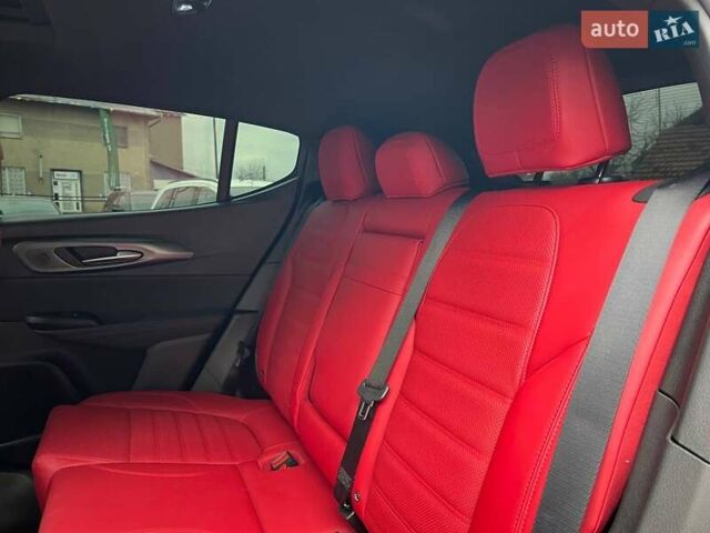 Серый Додж Hornet, объемом двигателя 2 л и пробегом 20 тыс. км за 26999 $, фото 36 на Automoto.ua