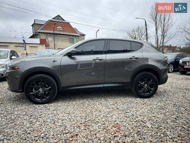 Серый Додж Hornet, объемом двигателя 2 л и пробегом 20 тыс. км за 26999 $, фото 3 на Automoto.ua