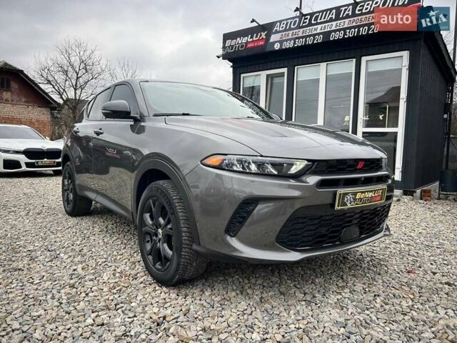 Серый Додж Hornet, объемом двигателя 2 л и пробегом 20 тыс. км за 26999 $, фото 1 на Automoto.ua