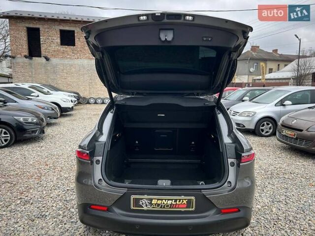 Серый Додж Hornet, объемом двигателя 2 л и пробегом 20 тыс. км за 26999 $, фото 18 на Automoto.ua