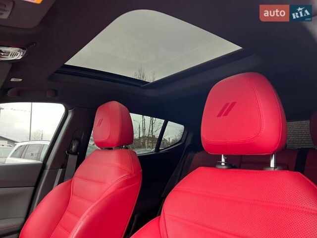 Серый Додж Hornet, объемом двигателя 2 л и пробегом 20 тыс. км за 26999 $, фото 42 на Automoto.ua