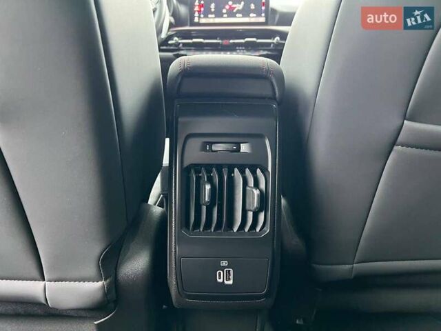 Синій Додж Hornet, об'ємом двигуна 1.3 л та пробігом 10 тис. км за 29990 $, фото 39 на Automoto.ua