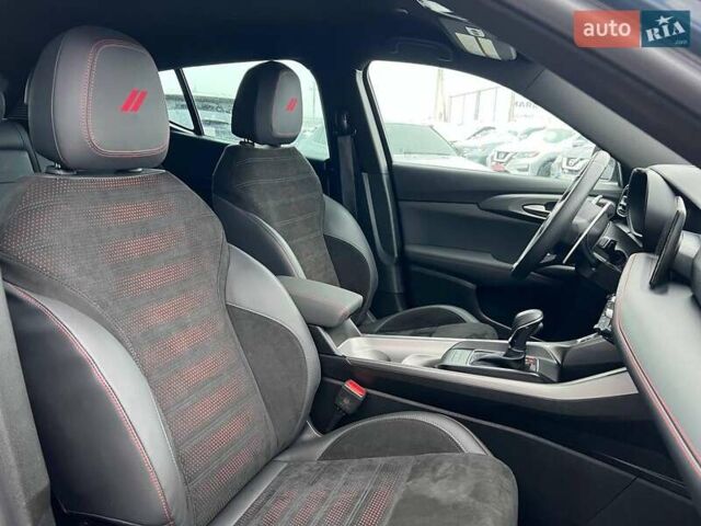 Синій Додж Hornet, об'ємом двигуна 1.3 л та пробігом 10 тис. км за 29990 $, фото 41 на Automoto.ua