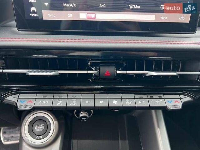 Синій Додж Hornet, об'ємом двигуна 1.3 л та пробігом 10 тис. км за 29990 $, фото 31 на Automoto.ua