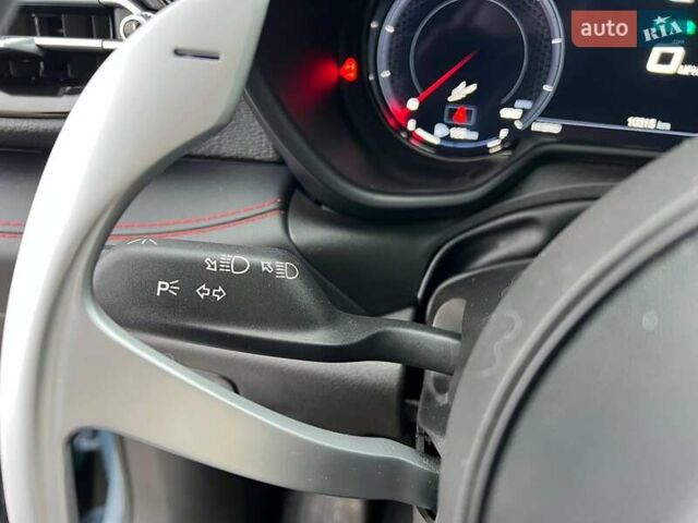 Синій Додж Hornet, об'ємом двигуна 1.3 л та пробігом 10 тис. км за 29990 $, фото 26 на Automoto.ua