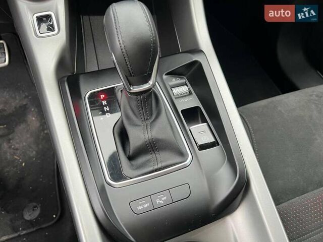 Синій Додж Hornet, об'ємом двигуна 1.3 л та пробігом 10 тис. км за 29990 $, фото 33 на Automoto.ua