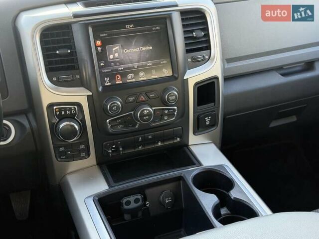 Белый Додж RAM 1500, объемом двигателя 2.99 л и пробегом 220 тыс. км за 24500 $, фото 29 на Automoto.ua