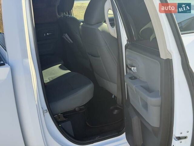 Белый Додж RAM 1500, объемом двигателя 2.99 л и пробегом 220 тыс. км за 24500 $, фото 16 на Automoto.ua