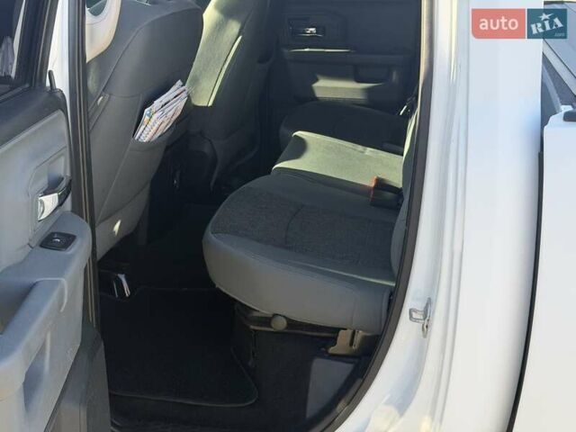 Белый Додж RAM 1500, объемом двигателя 2.99 л и пробегом 220 тыс. км за 24500 $, фото 25 на Automoto.ua